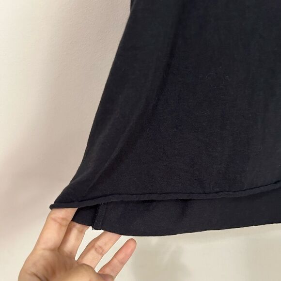 Levi's Black Cropped Tee - Picture 3 of 7